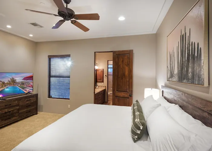 Luxury Estate, Heated Pool, Spa, Game Room, Villa