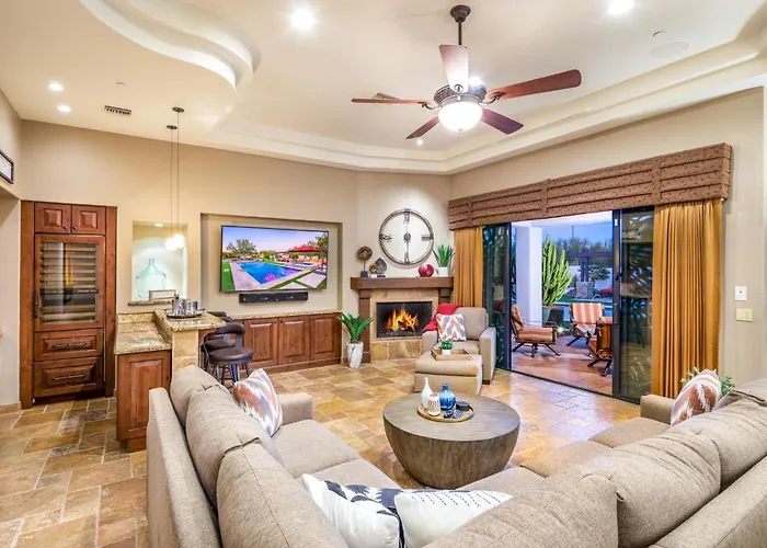 Luxury Estate, Heated Pool, Spa, Game Room,