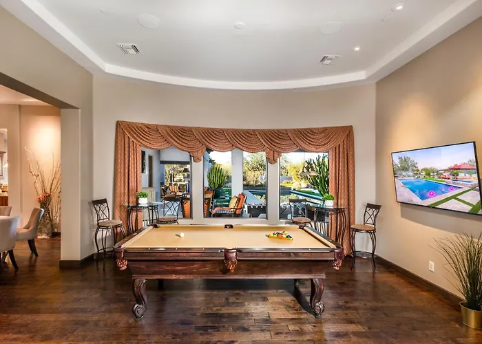 Villa Luxury Estate, Heated Pool, Spa, Game Room,
